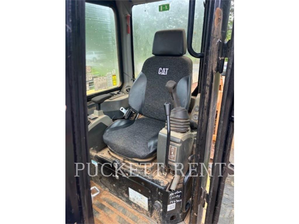 CAT 305E2CR Гусеничні екскаватори