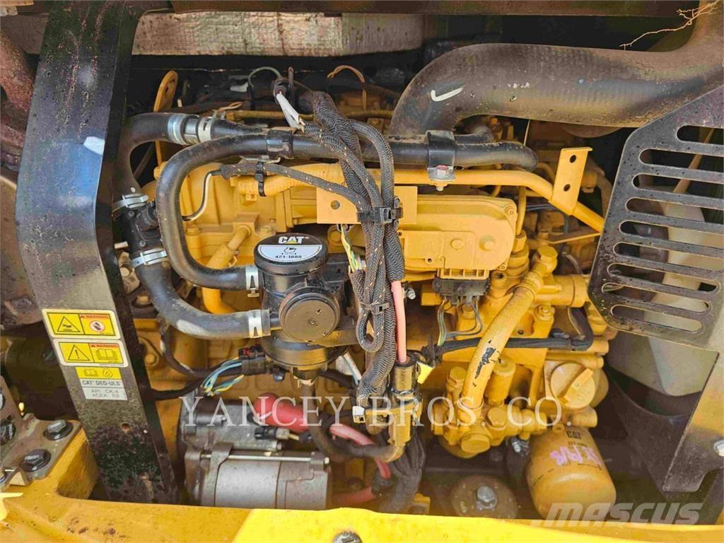 CAT 305E2CR Гусеничні екскаватори