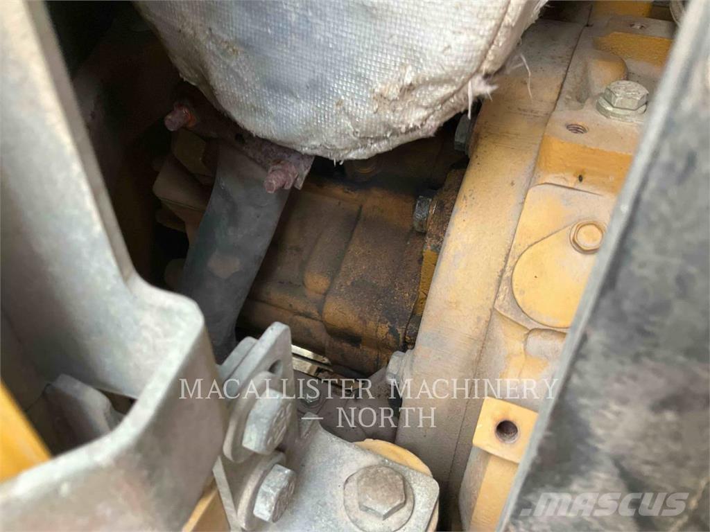 CAT 305ECR AQ Гусеничні екскаватори