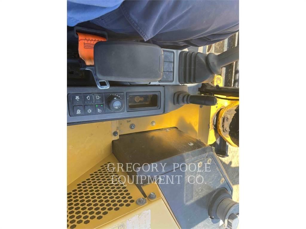 CAT 30607CR Гусеничні екскаватори