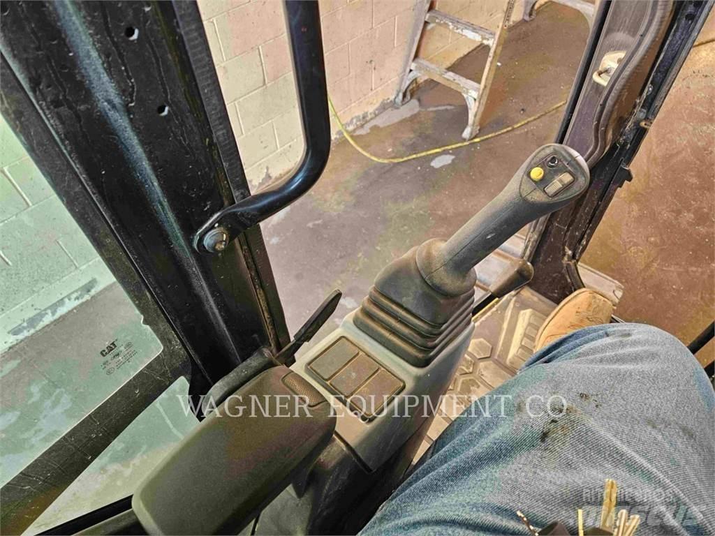 CAT 308 CR Гусеничні екскаватори