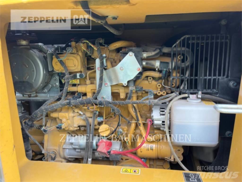 CAT 310 Гусеничні екскаватори