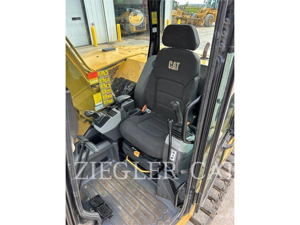 CAT 310 Гусеничні екскаватори
