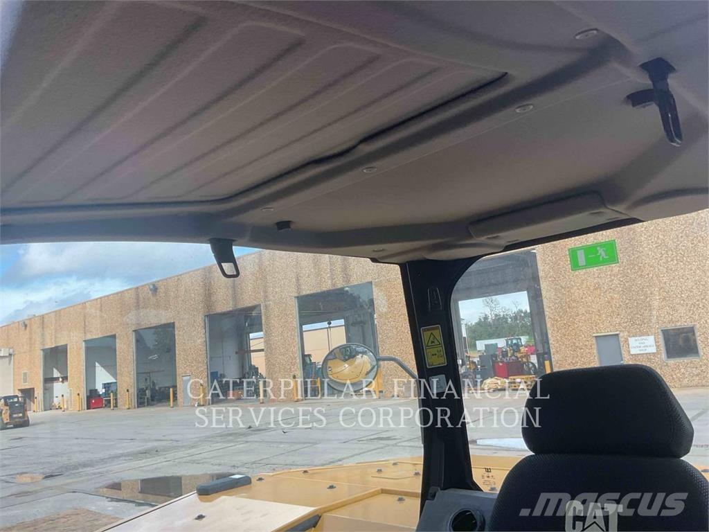 CAT 310-07 Гусеничні екскаватори