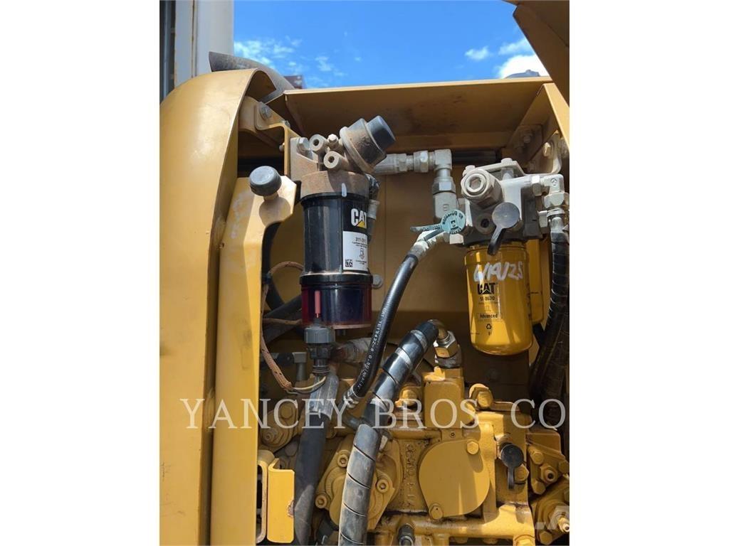 CAT 311FLRR Гусеничні екскаватори