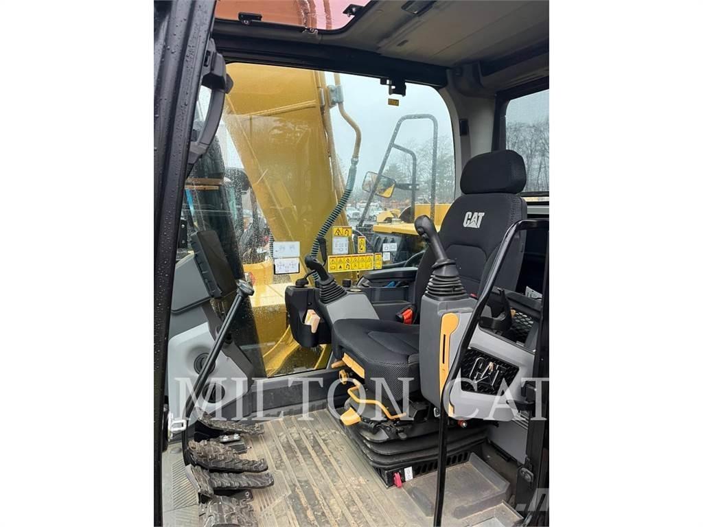 CAT 313 Гусеничні екскаватори