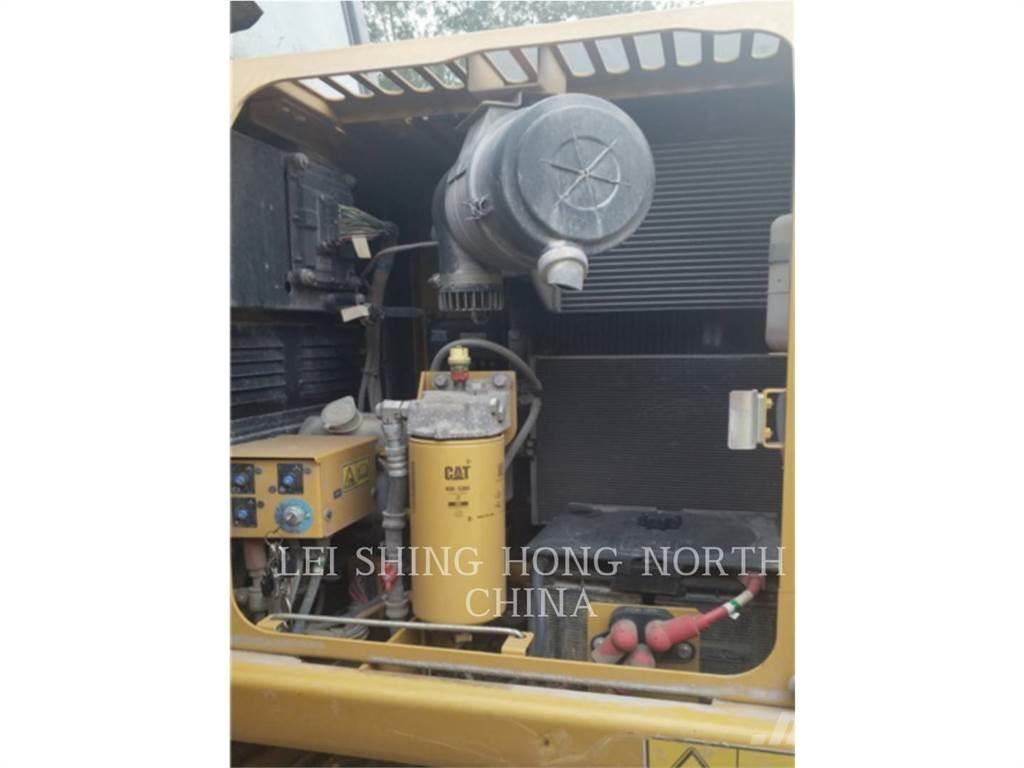 CAT 313D2GC Гусеничні екскаватори