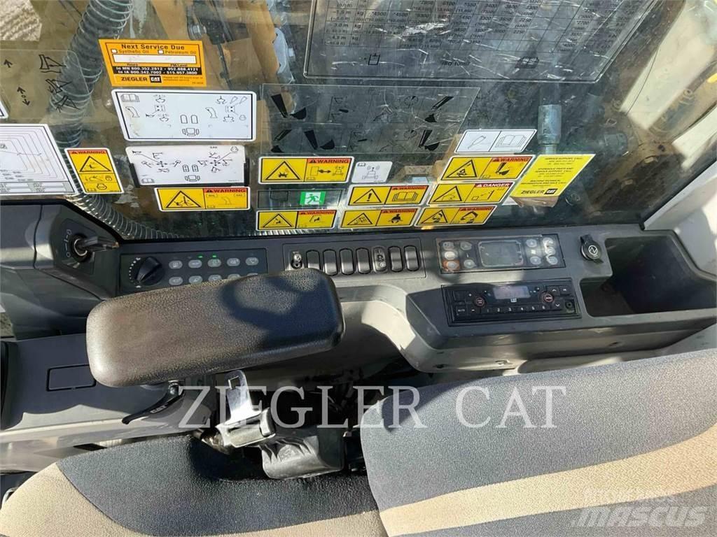 CAT 313F Гусеничні екскаватори
