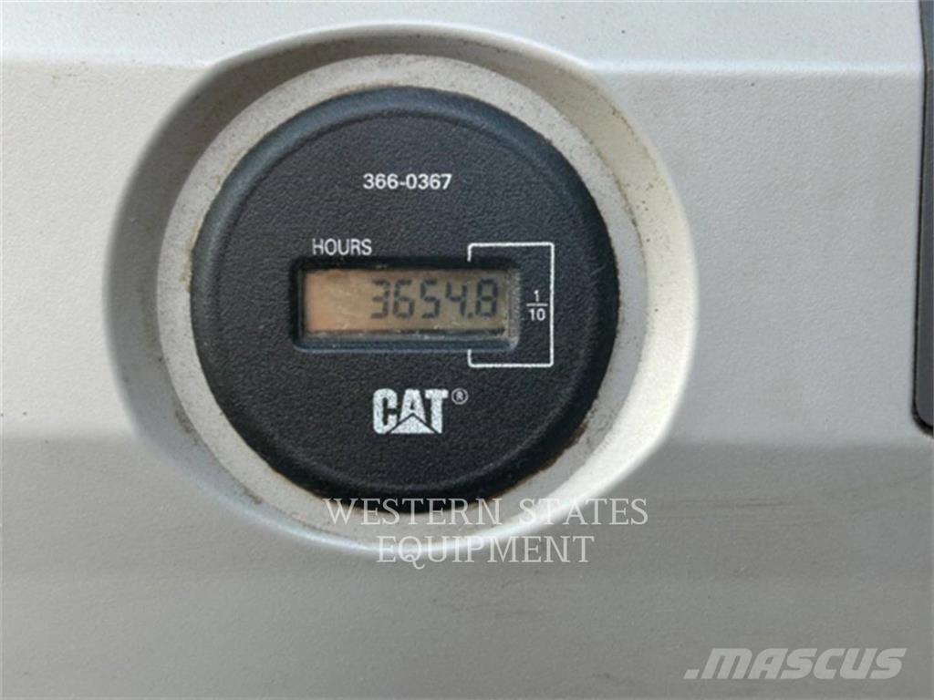 CAT 313F Гусеничні екскаватори