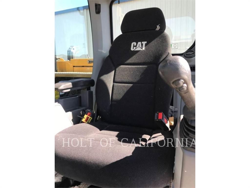 CAT 313GC Гусеничні екскаватори