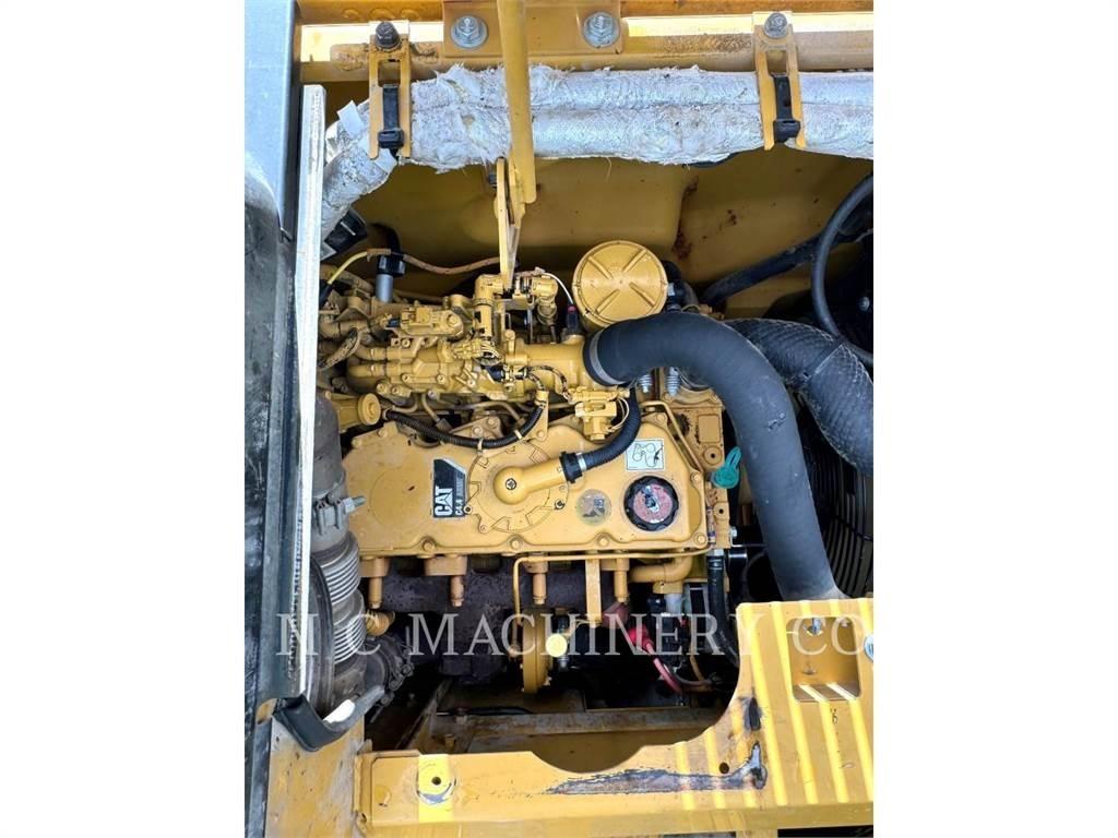 CAT 315F Гусеничні екскаватори