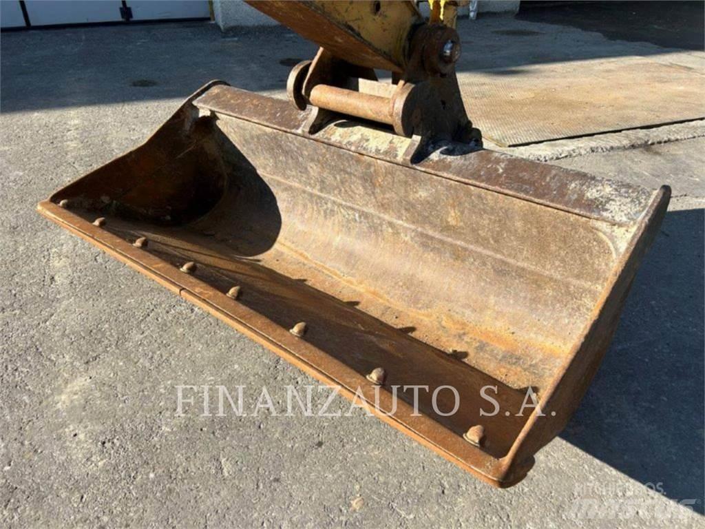 CAT 318F Гусеничні екскаватори