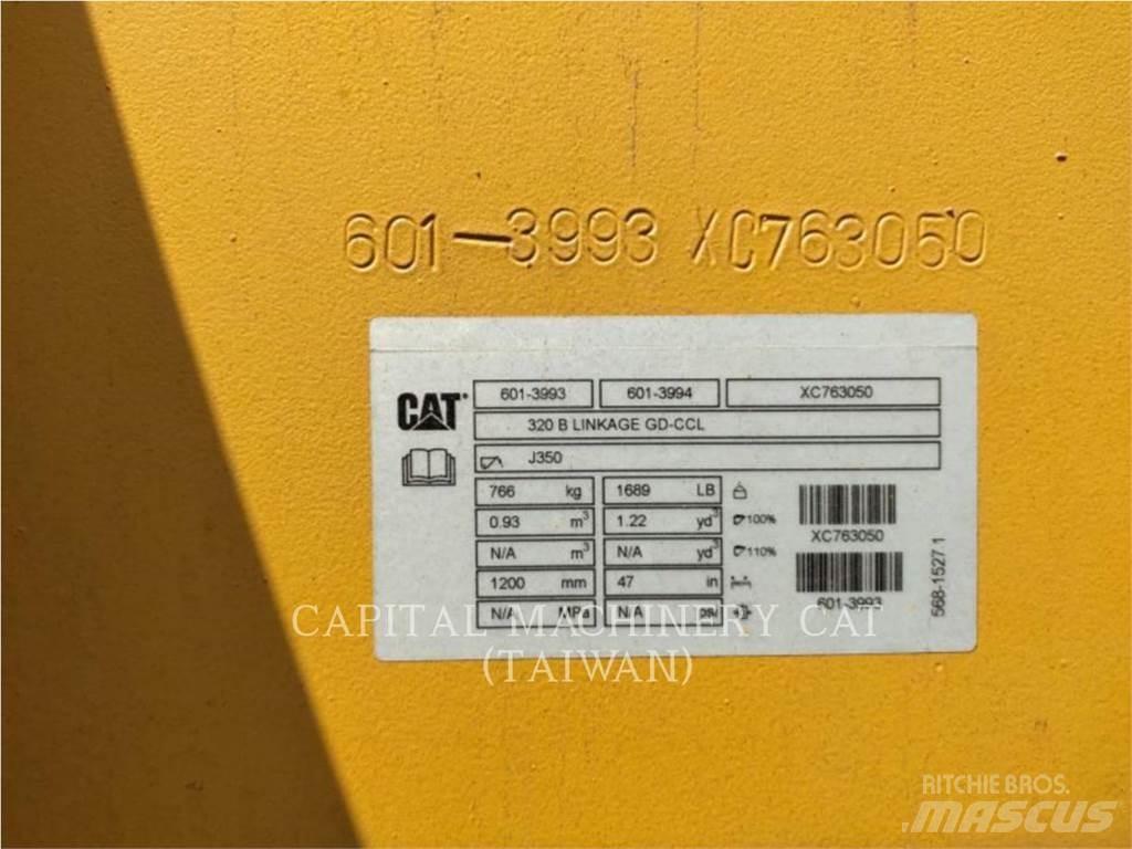 CAT 320 Ковші