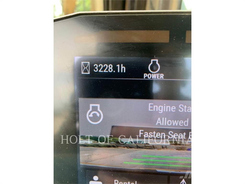 CAT 320 Гусеничні екскаватори