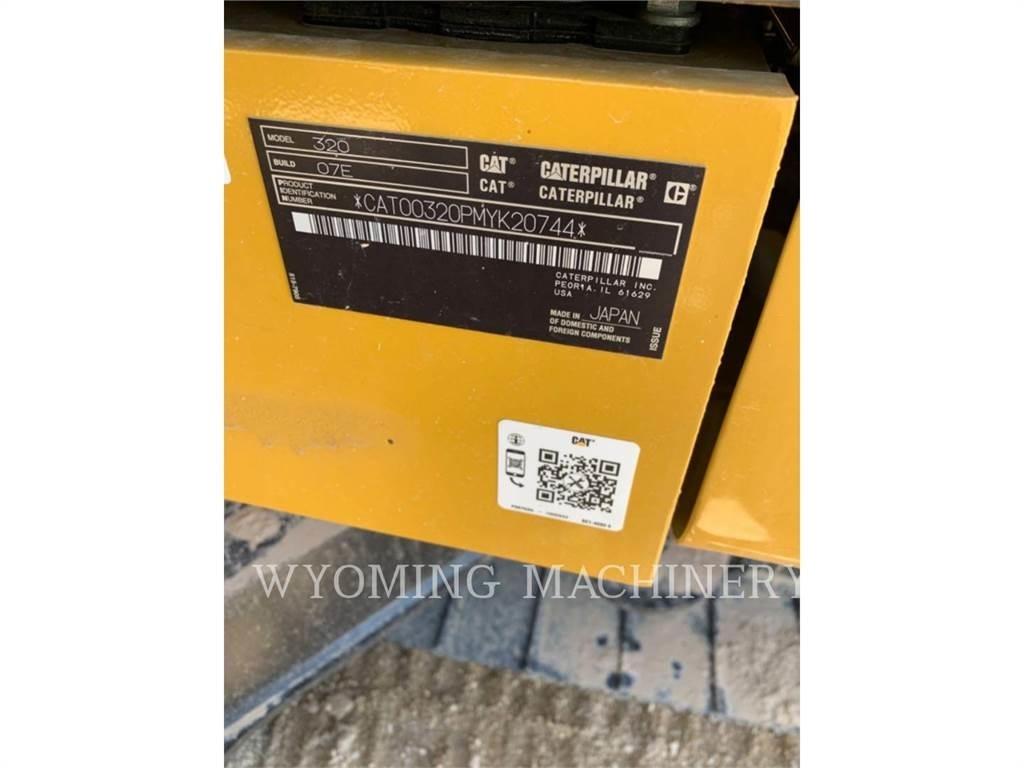 CAT 320 Гусеничні екскаватори