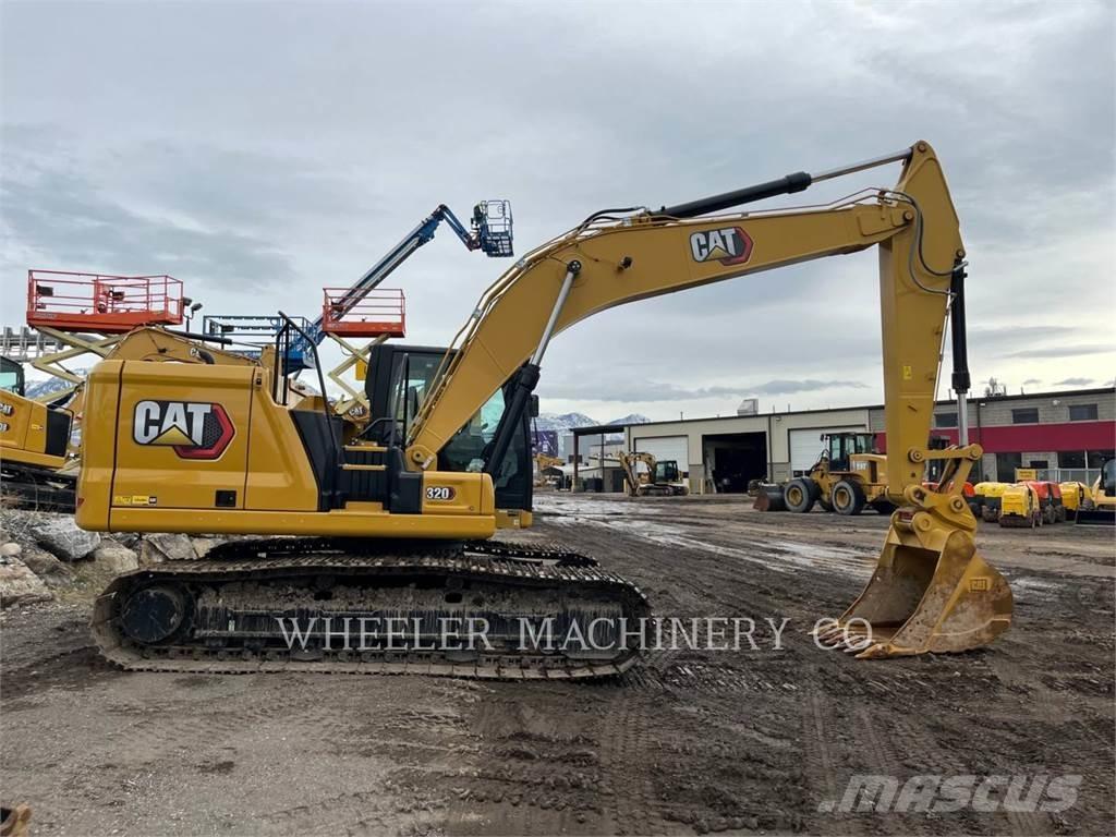 CAT 320 Гусеничні екскаватори