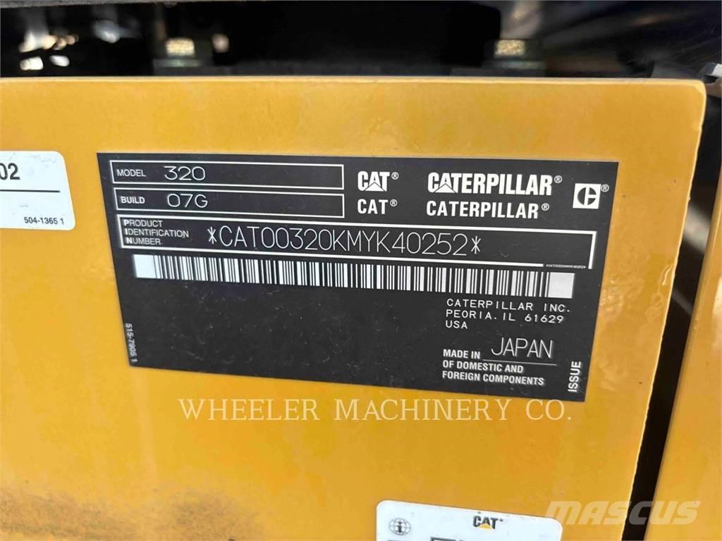 CAT 320 Гусеничні екскаватори