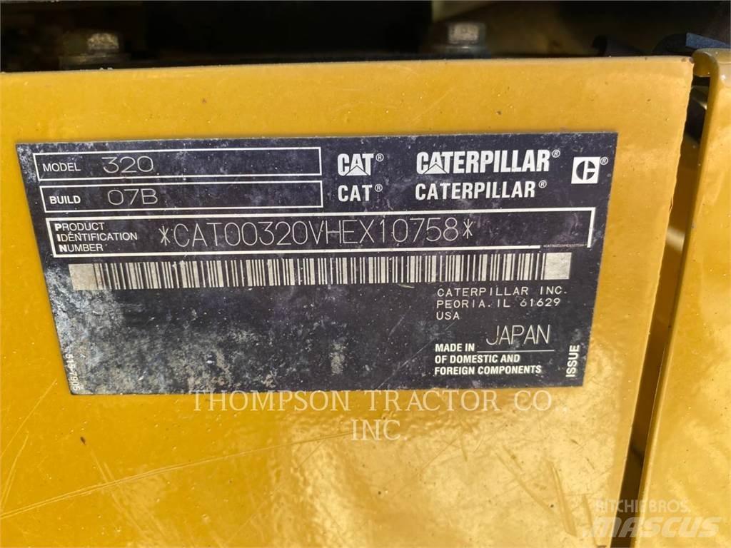 CAT 320 Гусеничні екскаватори