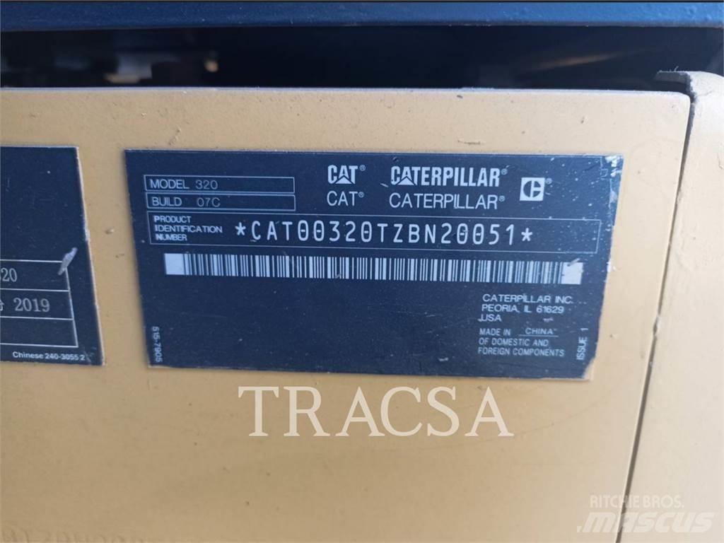 CAT 320 Гусеничні екскаватори