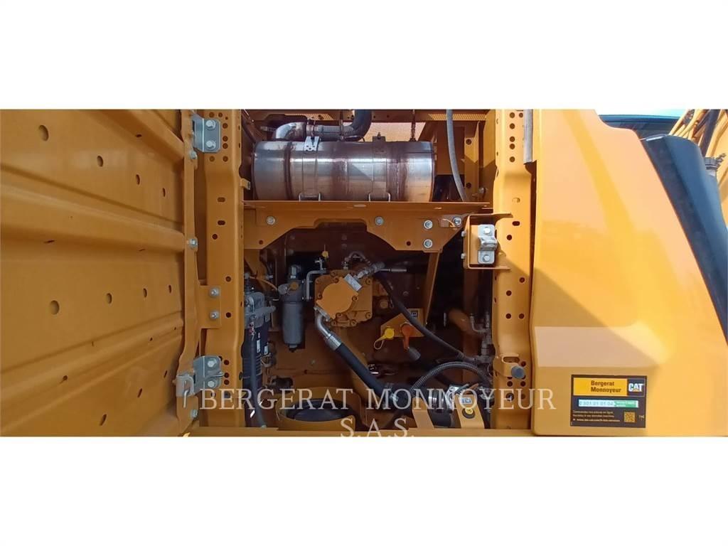CAT 320 Гусеничні екскаватори