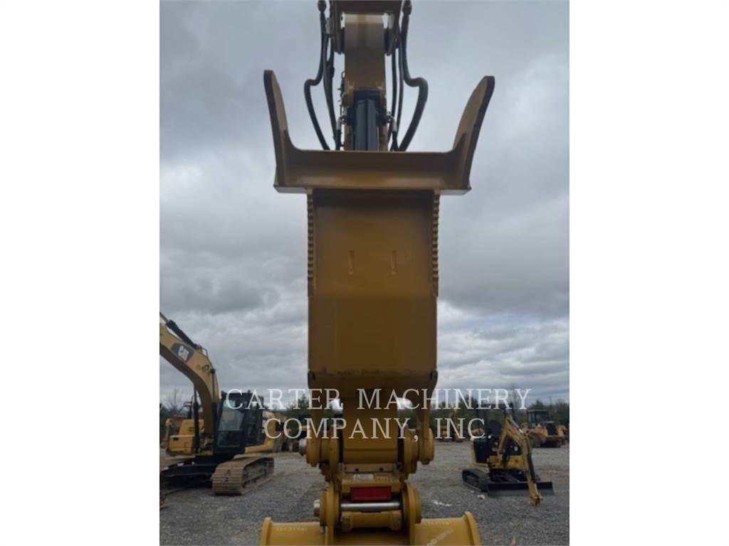 CAT 320 Гусеничні екскаватори