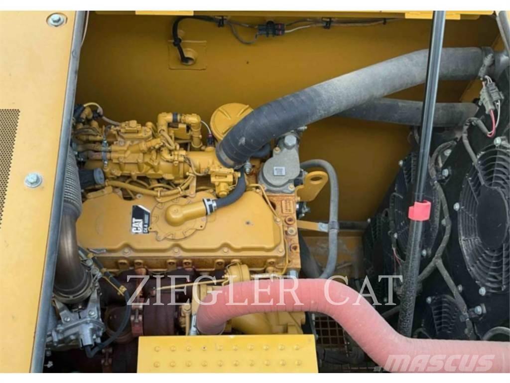 CAT 320 Гусеничні екскаватори