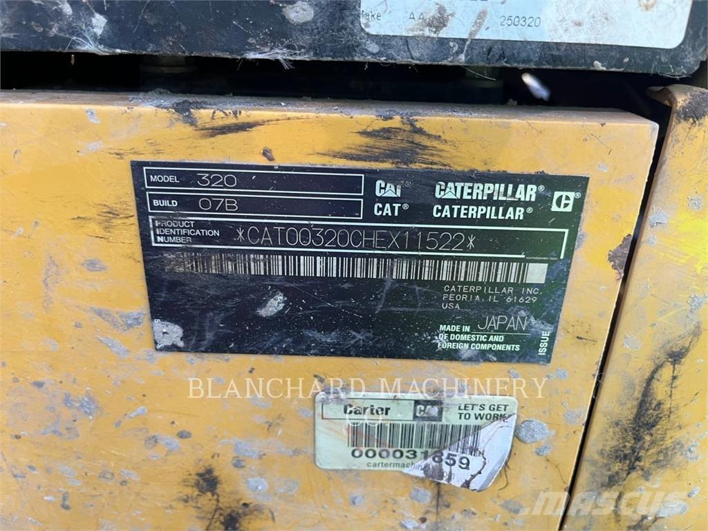CAT 320 Гусеничні екскаватори