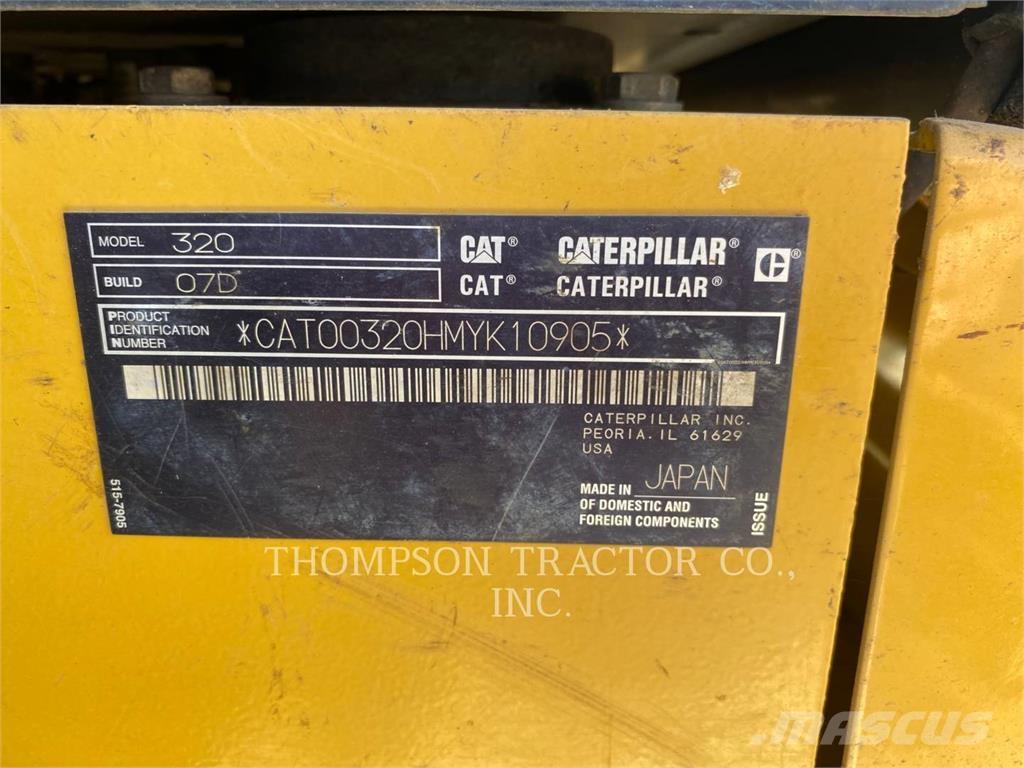 CAT 320 Гусеничні екскаватори