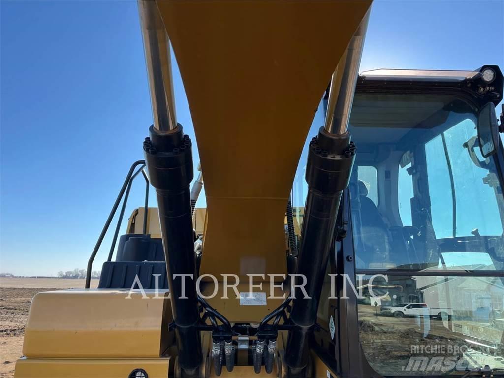 CAT 320-07 Гусеничні екскаватори