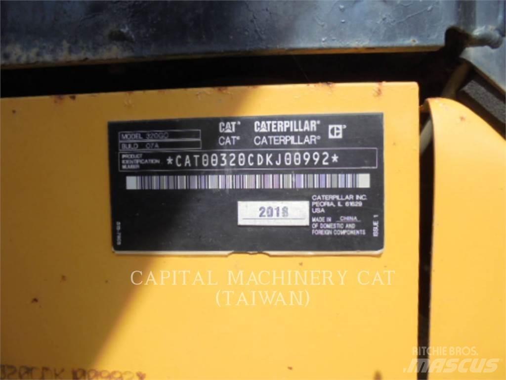 CAT 320-07GC Гусеничні екскаватори