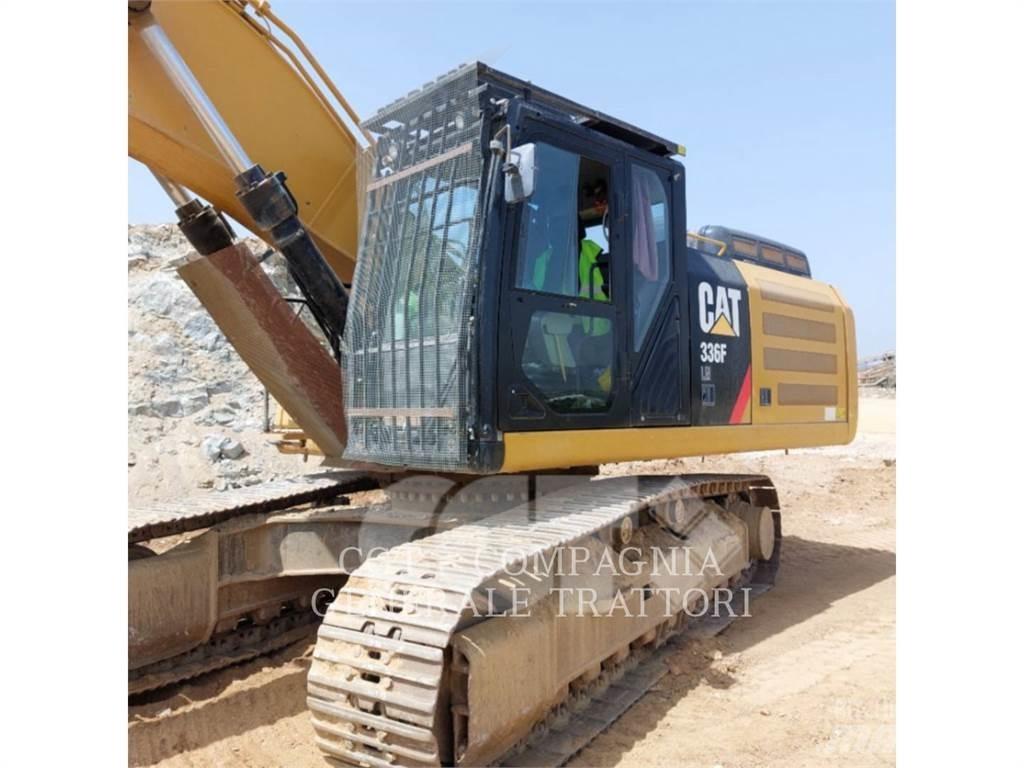 CAT 320CS Гусеничні екскаватори