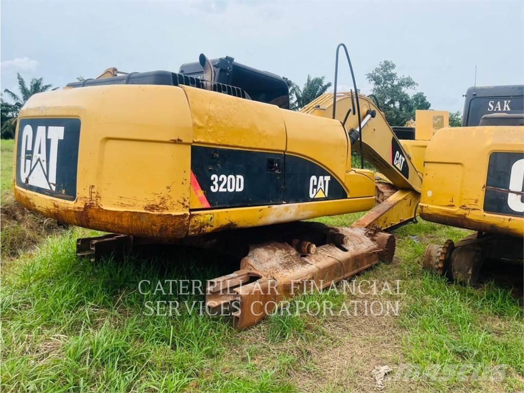 CAT 320D Гусеничні екскаватори