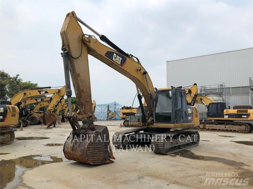 CAT 320D2 Гусеничні екскаватори