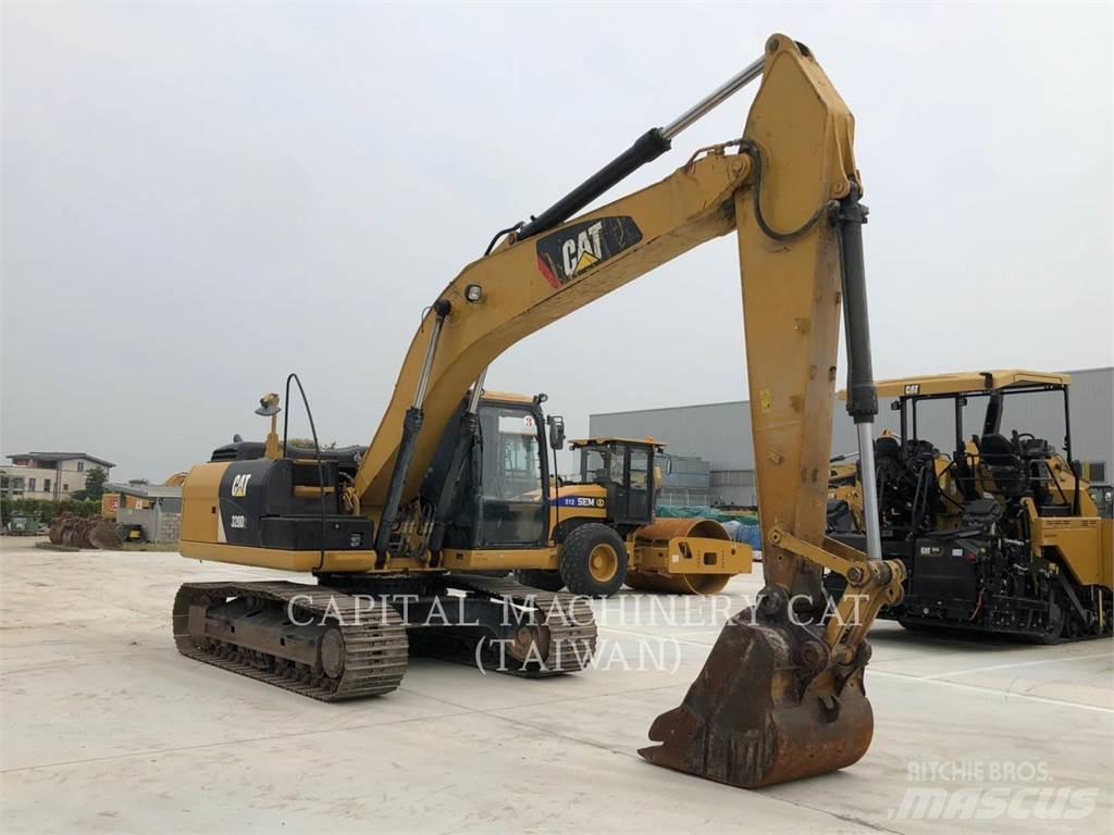 CAT 320D2 Гусеничні екскаватори