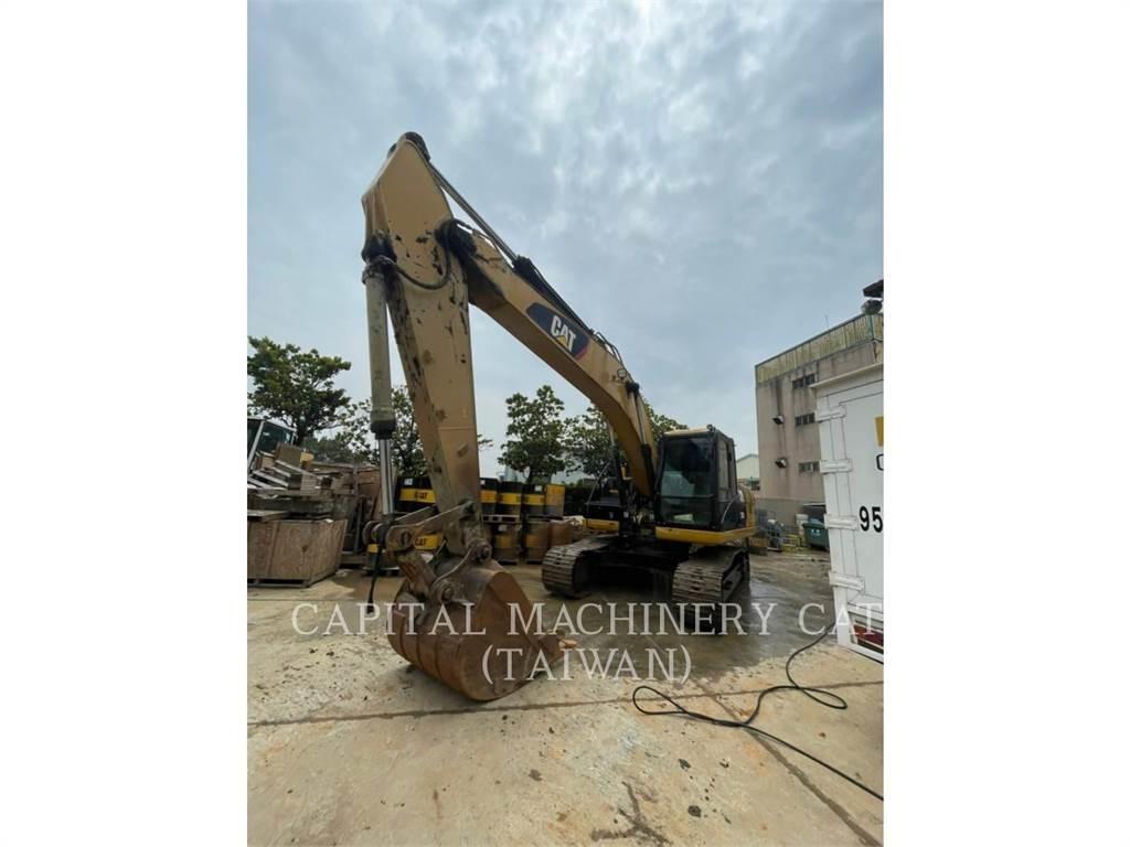 CAT 320D2 Гусеничні екскаватори