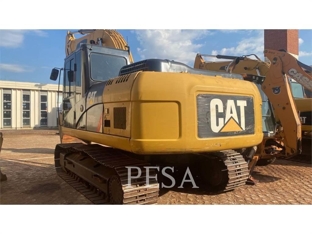 CAT 320D2 Гусеничні екскаватори