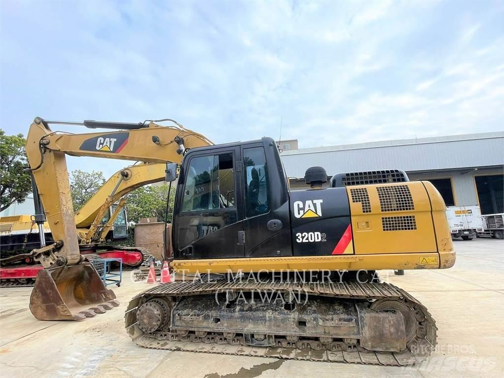 CAT 320D2 Гусеничні екскаватори