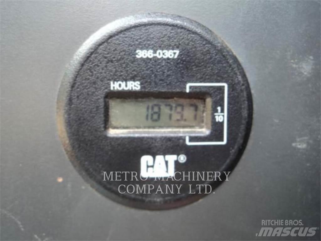 CAT 320DGC Гусеничні екскаватори
