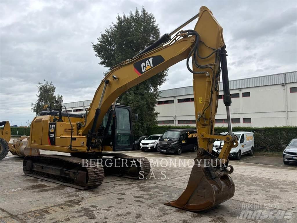 CAT 320F Гусеничні екскаватори