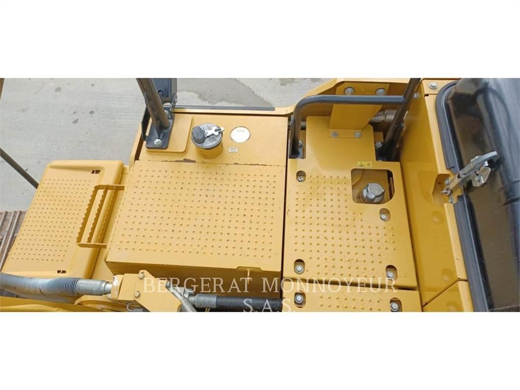 CAT 320F Гусеничні екскаватори