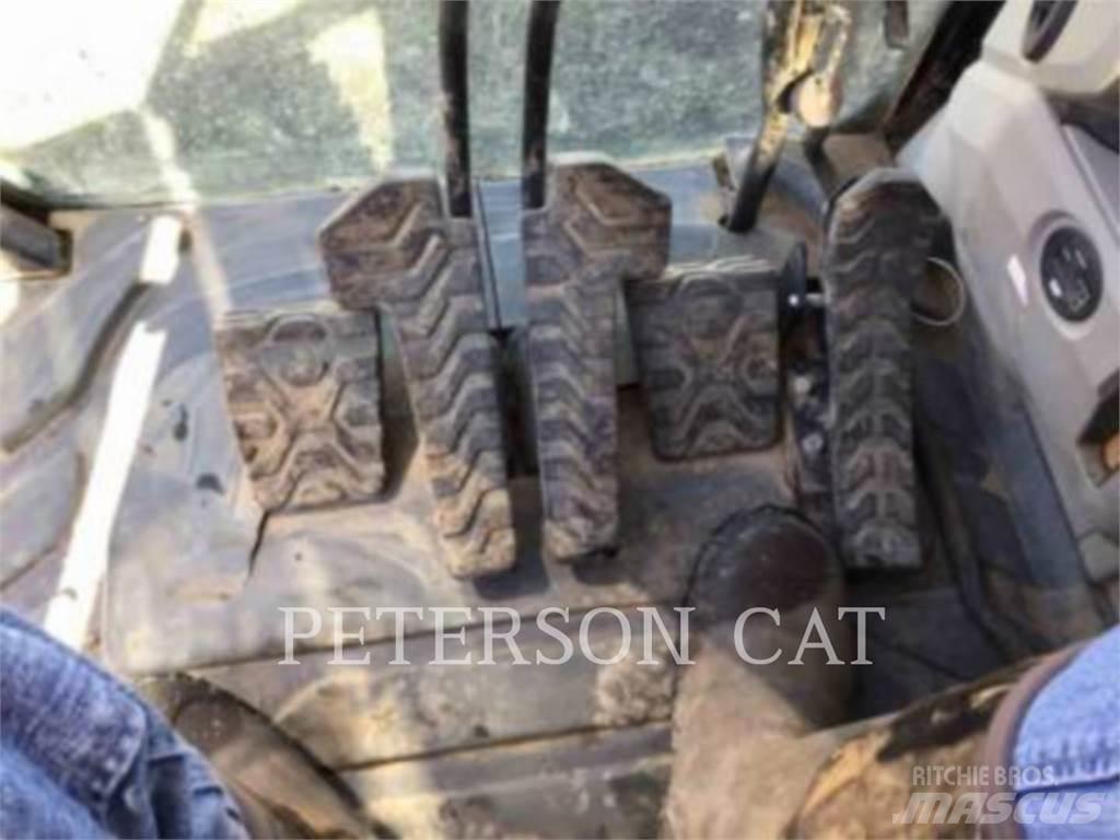 CAT 320F Гусеничні екскаватори