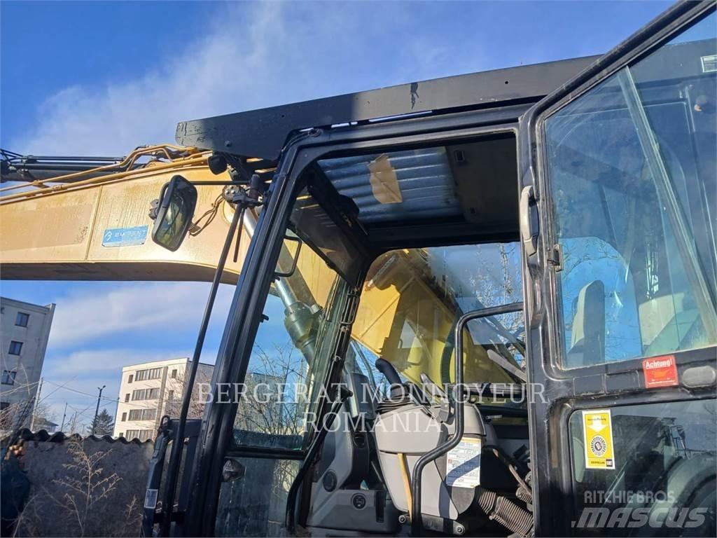 CAT 320FL Гусеничні екскаватори