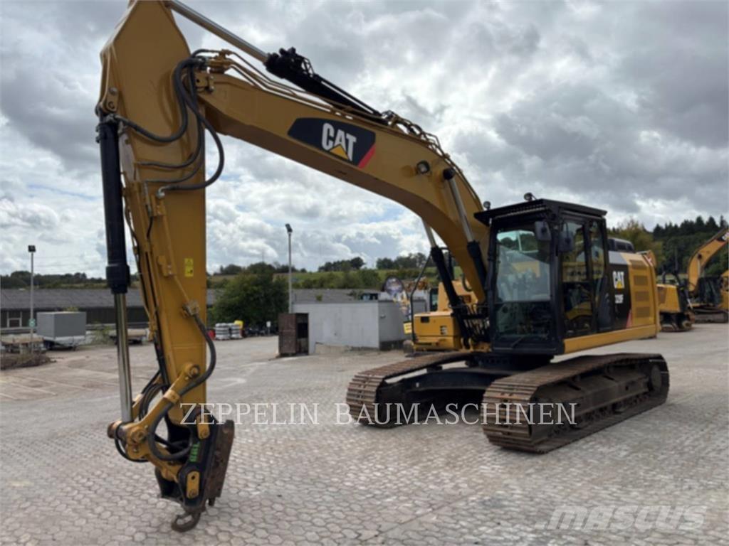 CAT 320FL Гусеничні екскаватори