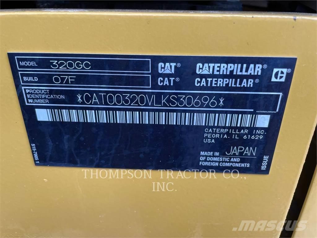 CAT 320GC Гусеничні екскаватори
