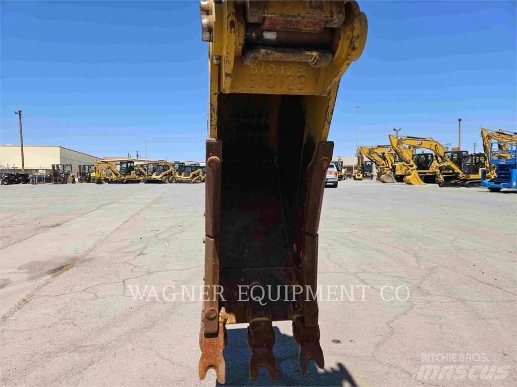 CAT 320GC Гусеничні екскаватори