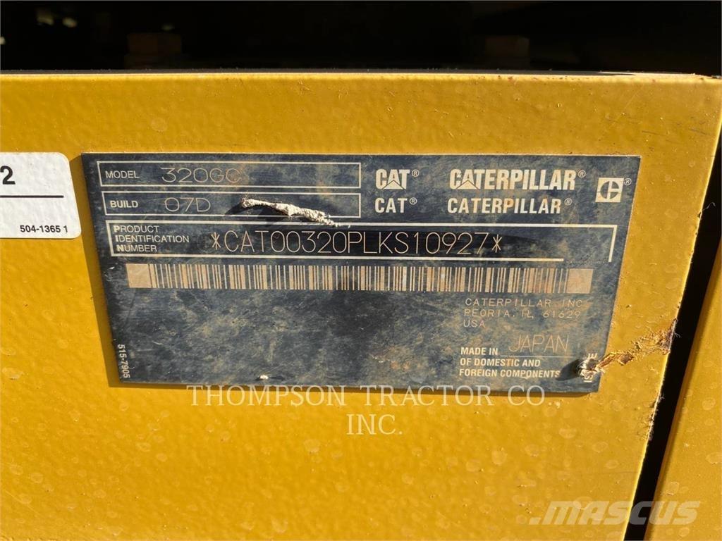 CAT 320GC Гусеничні екскаватори