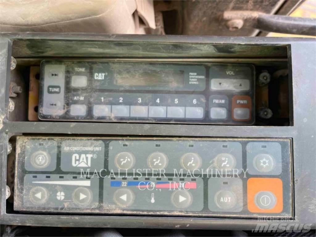 CAT 321CLCR Гусеничні екскаватори