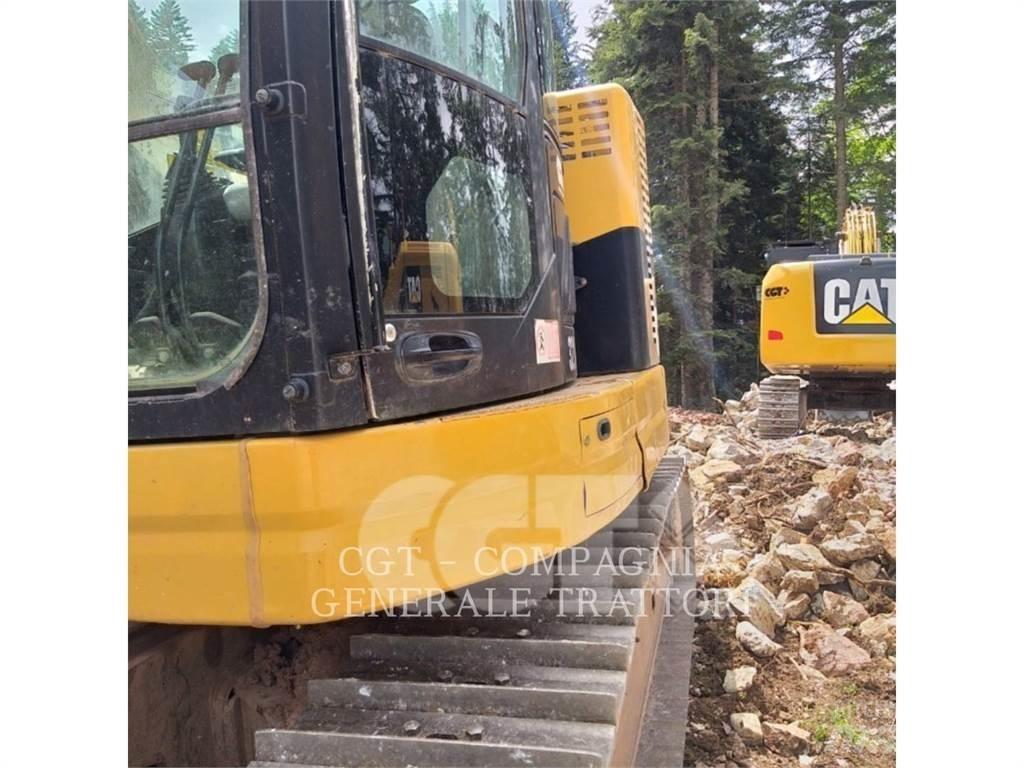 CAT 321D CR Гусеничні екскаватори