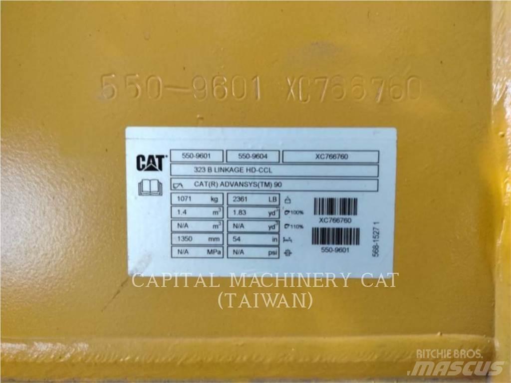 CAT 323 Ковші