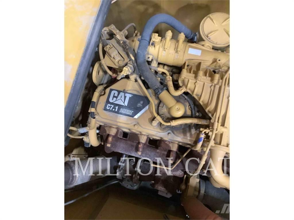 CAT 323 Гусеничні екскаватори